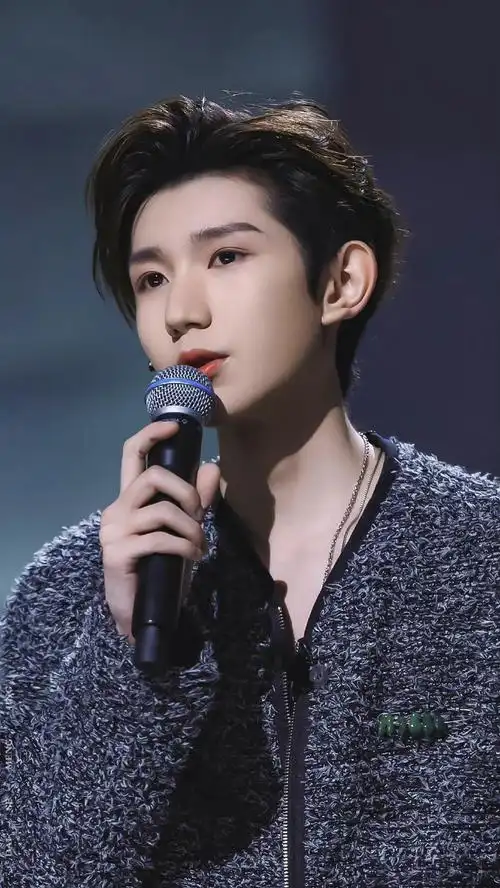 倩碧亚太区品牌代言人王源##王源冷白皮