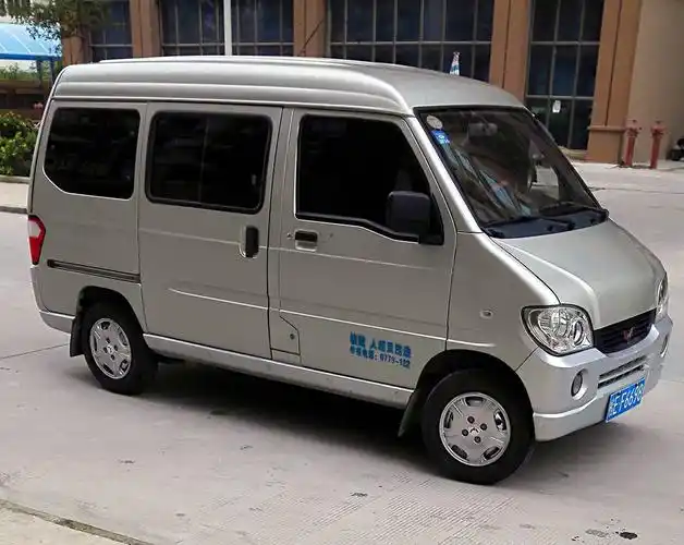 转让10年五菱面包车1.75万