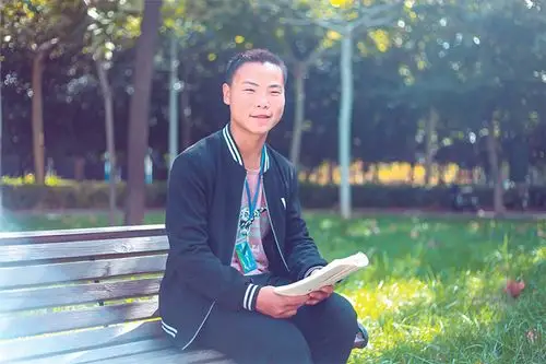 全国新时代好少年孙东海吾辈少年当自强