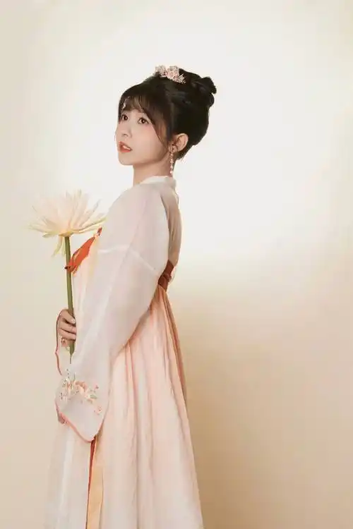 赖美云汉服仙气十足写真_赖美云_写真