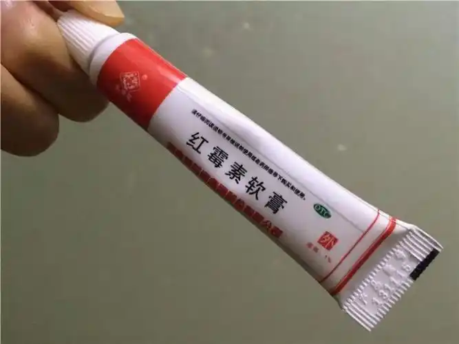 红霉素软膏可以去掉老人斑?本文告诉你真相