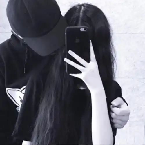 好看情侣头像分开一人一张2022莫名其妙的喜欢这样的情头了