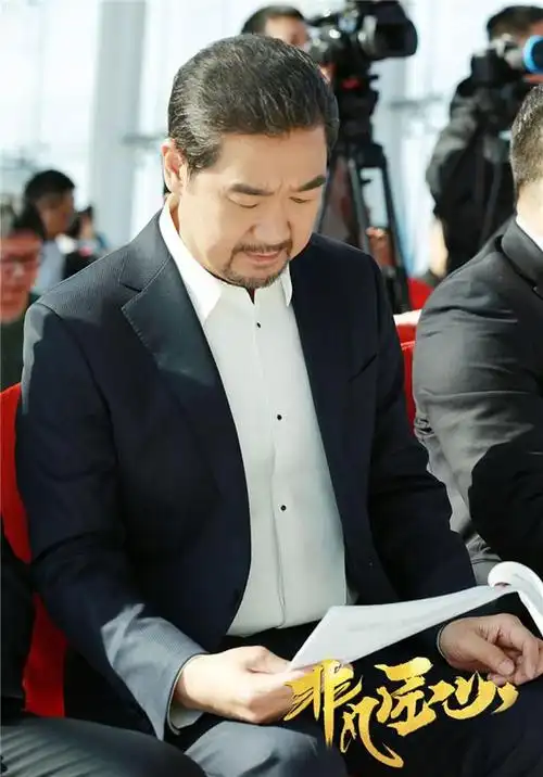 回顾张国立与尸体独处多天后头发一夜掉光险丧命