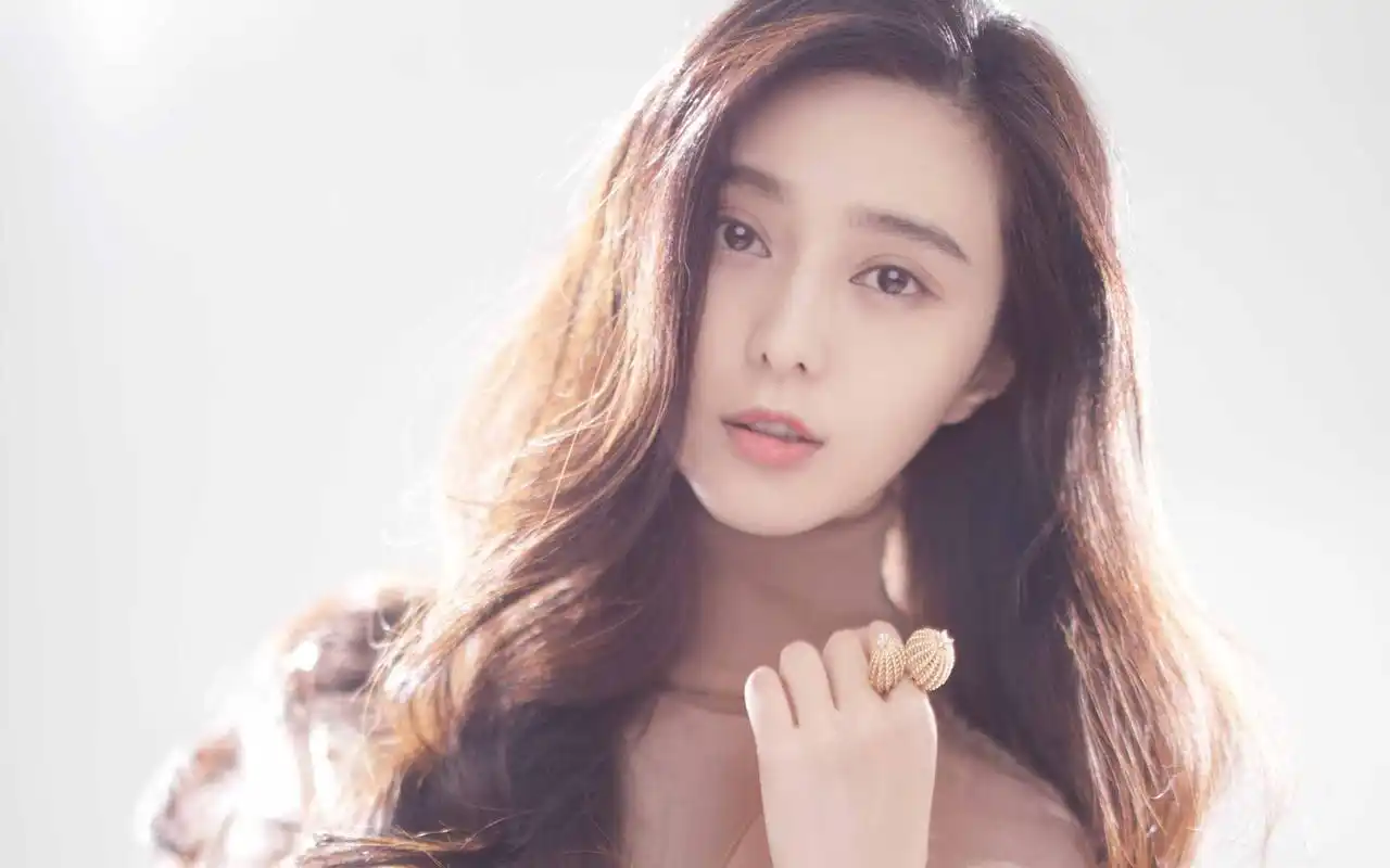 "假发女王"范冰冰