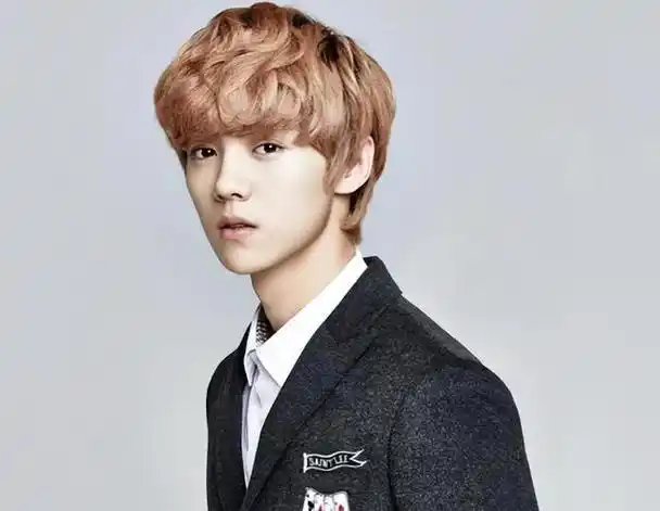 关晓彤快管管你男友:鹿晗直播带货引争议,已彻底"放飞自我"了