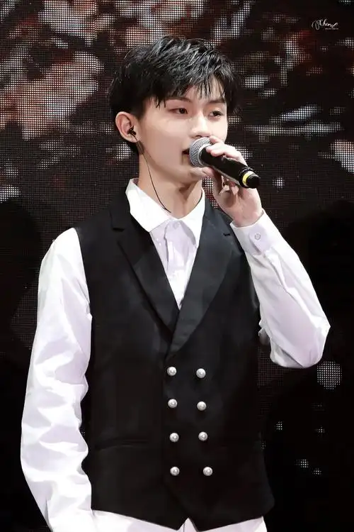 时代少年团队长-马嘉祺#马嘉祺个人ep所以开始既定重启的星期一#90