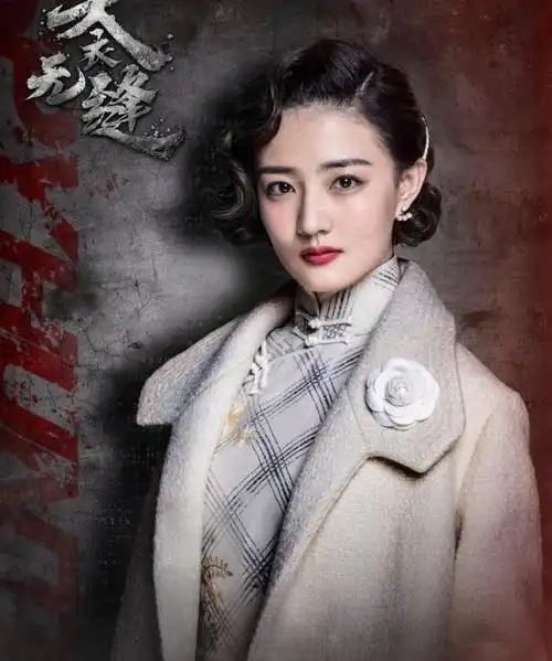 24岁的徐璐上演旗袍秀没想到民国造型这么耐看完美hold住全场