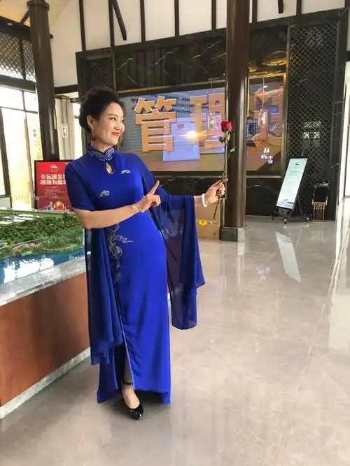 著名模特,玉墨轩旗袍会总教练刘家延老师,醉美桃花源,靓丽风景线