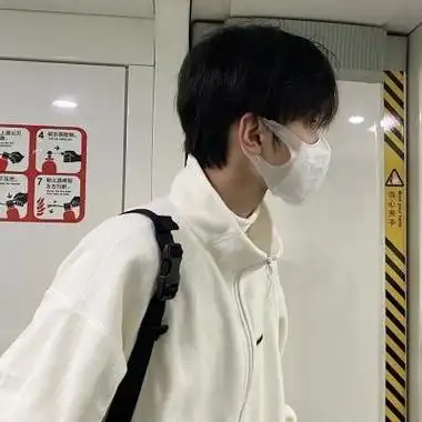 真人忧郁厌世的男头-男生头像 - 壁纸之家