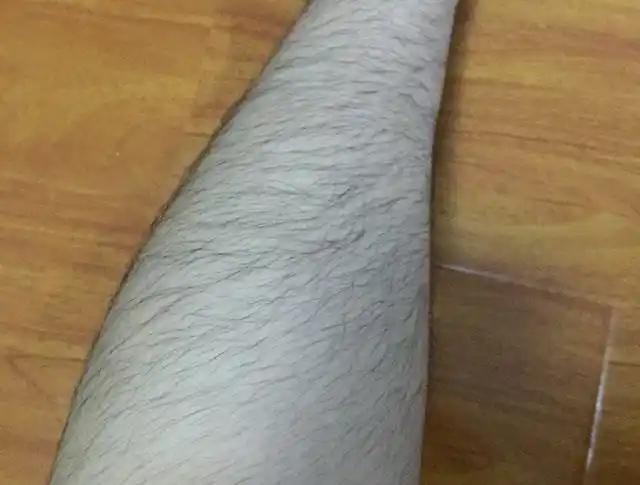 有的女性体毛旺盛有的却光秃秃的哪种更好一些