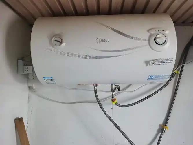 二手美的50l储水式电热水器含全套配件300元已出