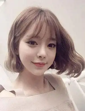 2019年流行的"烫短俏"发型 可爱又减龄女生短发 - 好发型网 .