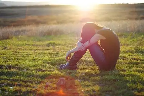 唯美图片有些人是用来回忆的忧伤意境的唯美女生
