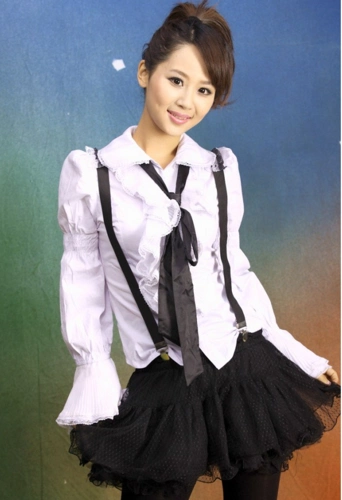 杨紫十年前旧照被疯传,前三张不忍直视,最后一张,意外好看