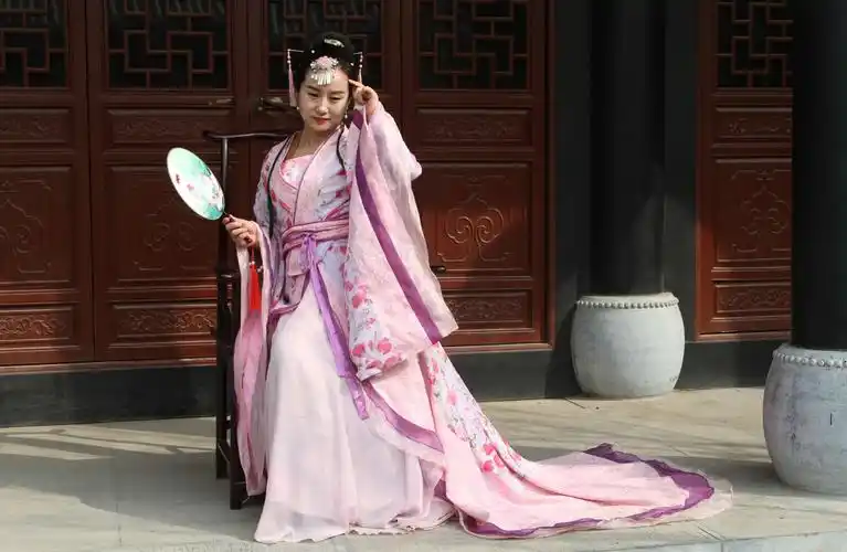 商丘古城陈家大院拍古装人像模特活动