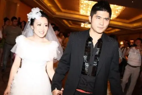 【图】潘阳老公石磊资料曝光 数亿家产全交由老婆管理