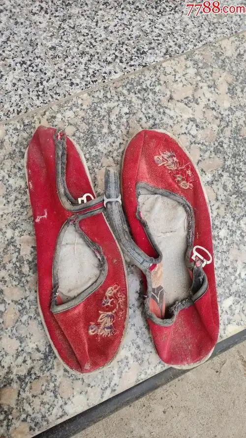 旧鞋收藏女士一带旧布鞋花色绒面塑料底24码上海长征制鞋九厂双鸽