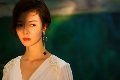 气质!车晓文艺风写真修长天鹅颈优雅迷人