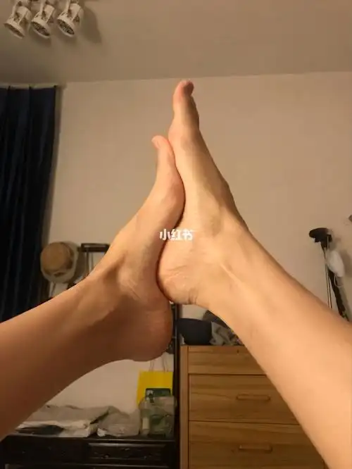 空心脚与平足本人空心脚