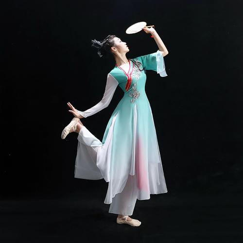 古典舞演出服女飘逸古风扇子舞蹈服装练功服纱衣艺考现代舞表演服