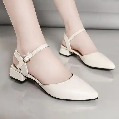 包头凉鞋女2020年新款夏季仙女风百搭低粗跟后空一字带尖头平底鞋