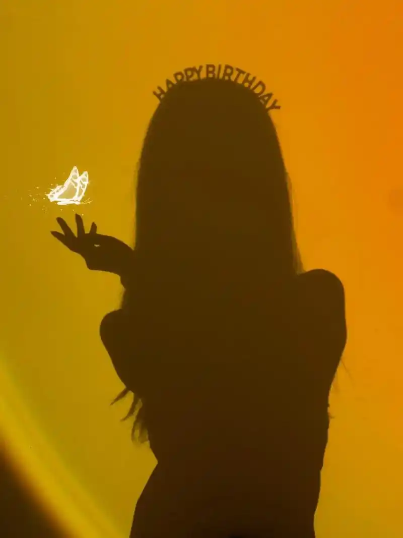 影子  " 开启爱与被爱的新一岁"#生日 - 抖音