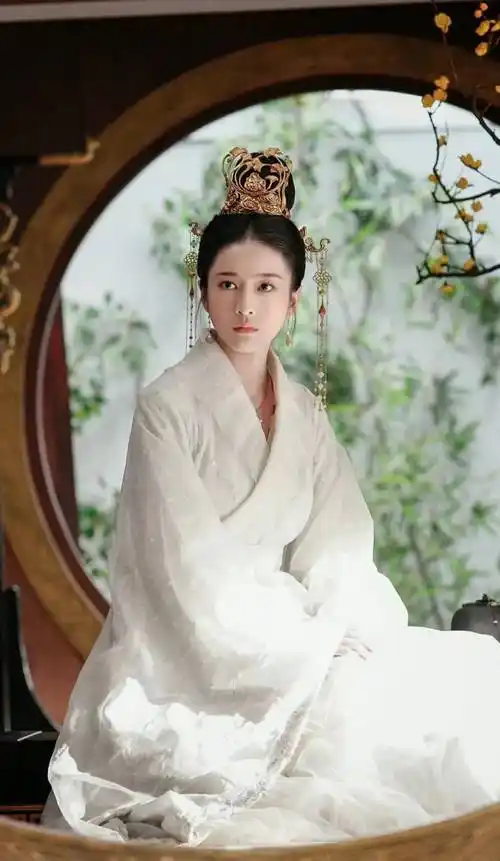 盘点国内女明星的古装白衣造型—一袭白裙 清丽脱俗 倾国倾城_整理_篇