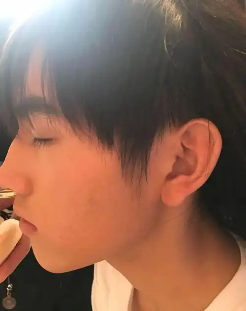 陈飞宇晒化妆成宁缺的样子,回头气质像个小女孩儿?