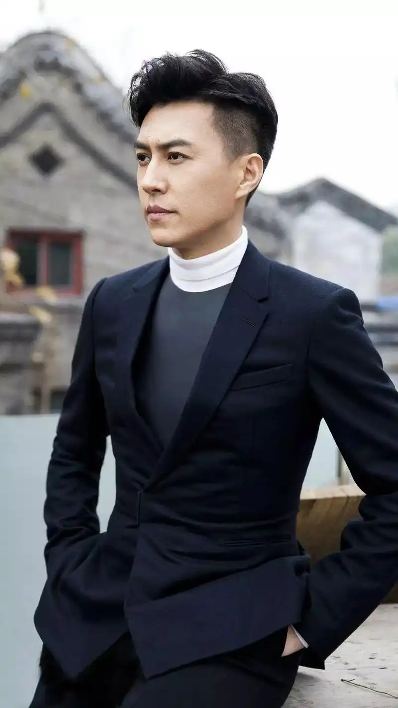 靳东向江珊告白却遭到其女儿的反对后与李佳恩爱至今