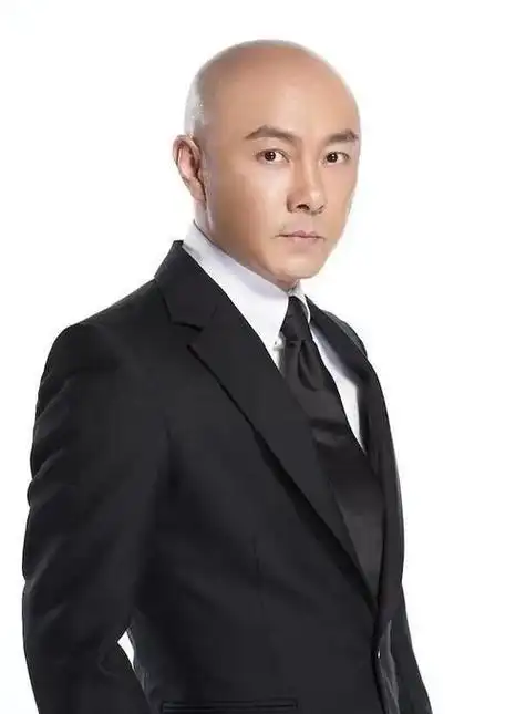 张卫健为什么不留头发?他的回答让人感动