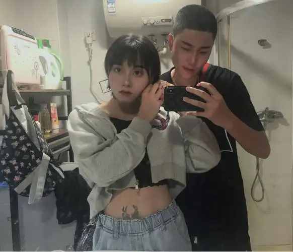 中国田径界短跑女神葛曼棋小腹纹身纹身部位引发网友热议