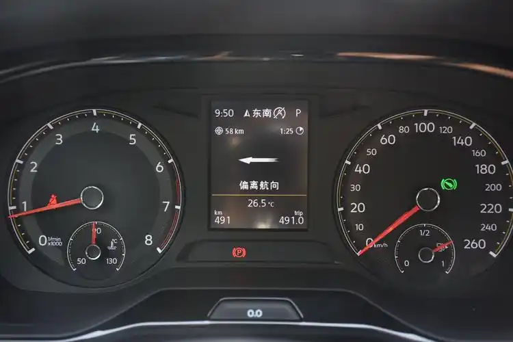 【大众经典机械式仪表盘显示清晰】