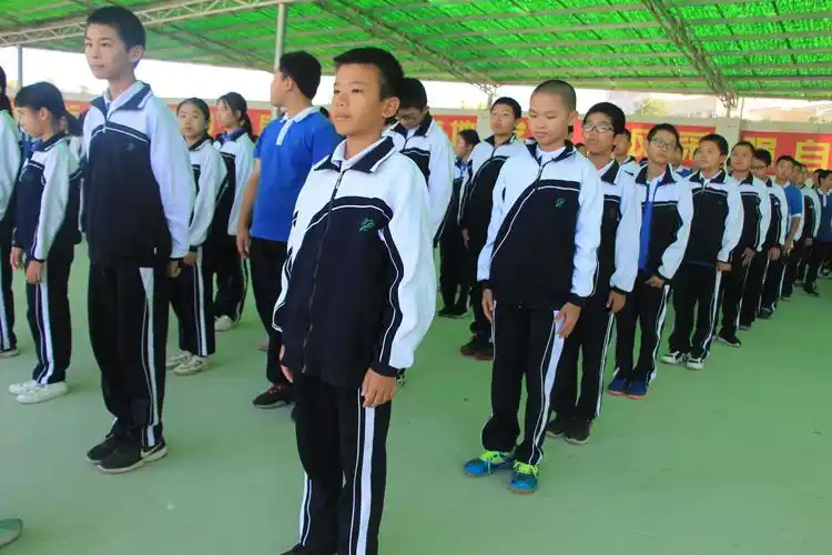 深圳市前海学校学生处励志拓展活动纪实(一) - 美篇