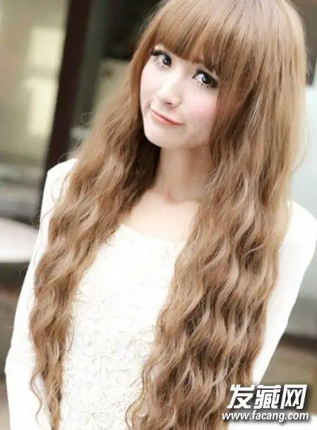 女生个性甜美烟花烫发型效果图(3)