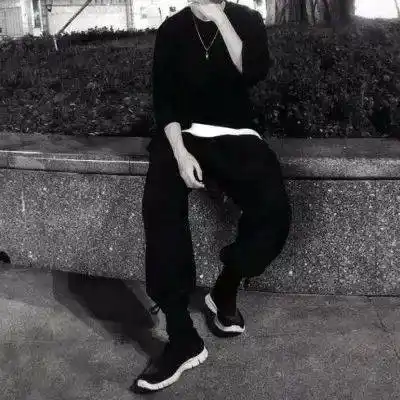 头像黑白男生男头帅气孤独图片大全