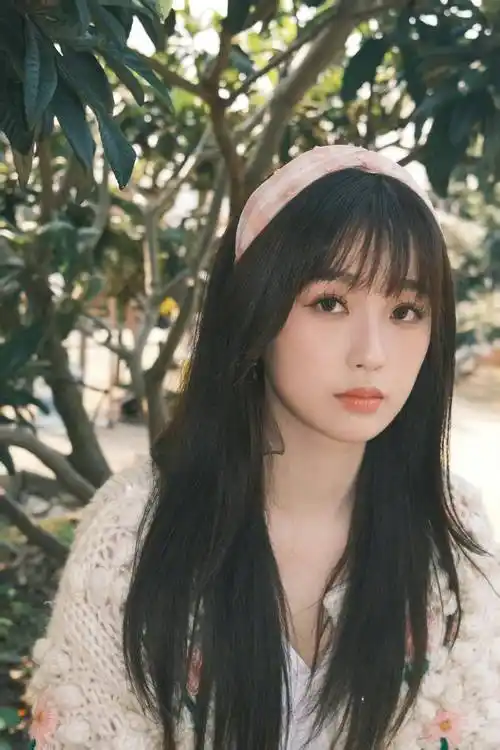 虞书欣两个人的森林虞美人剧照合集_虞书欣_剧照_虞美人