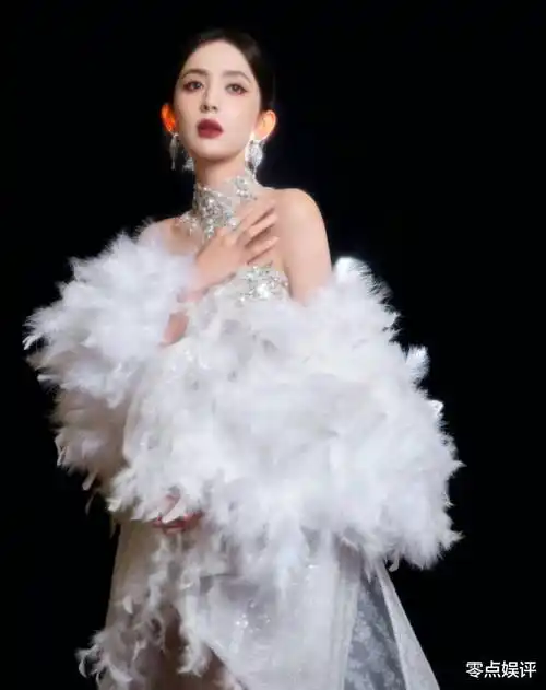 古力娜扎大胆真空秀,国际舞台魅力狂袭,宅男直呼:无处可逃!