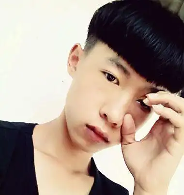 男生蘑菇头发型怎么吹好看帅哥蘑菇头发型