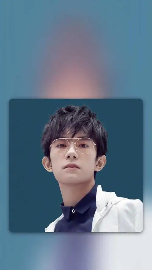 tfboys易烊千玺帅气写真