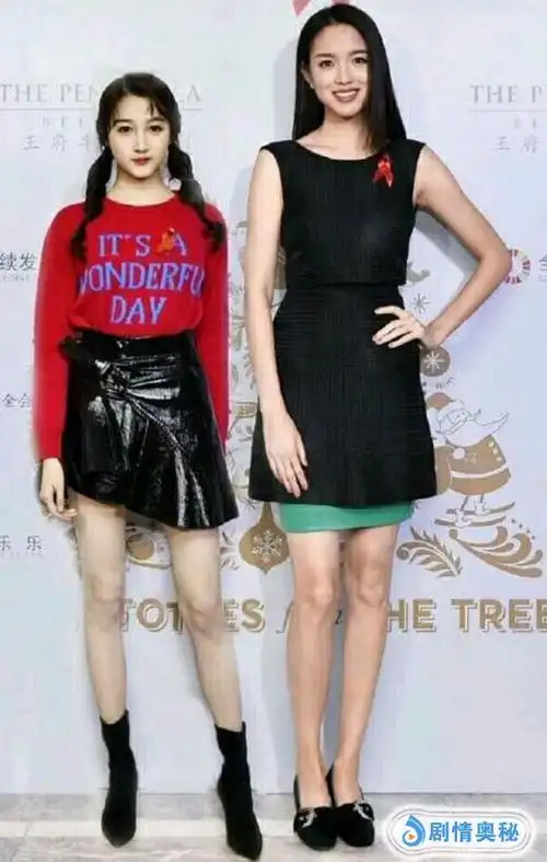 关晓彤大长腿"虐"大半个娱乐圈女星,可当遇到张梓琳后,秒怂!