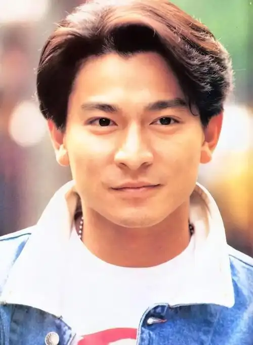 45岁杨丽娟近况曝光,曾追求刘德华至家破人亡,如今打工仍未婚