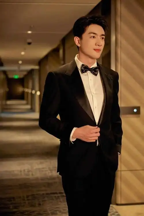 肖战,任嘉伦李兰迪,林更新,王源,朱一龙吴磊,李沁,蔡徐坤