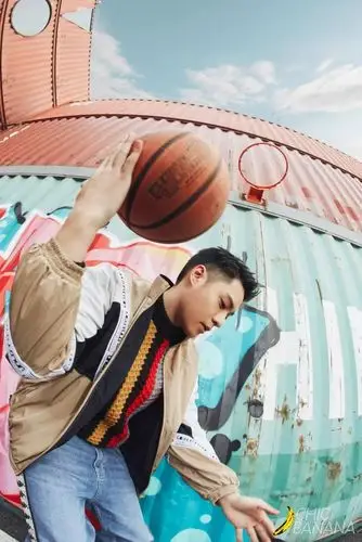 周汤豪×chicbanana:be real