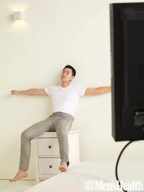 贾乃亮再登mh封面身材保持的也太好了吧