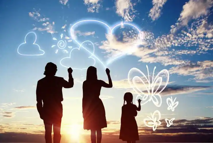 幸福的一家三口剪影