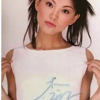 图李湘现在和以前的照片网友称有一种青春叫做瘦过