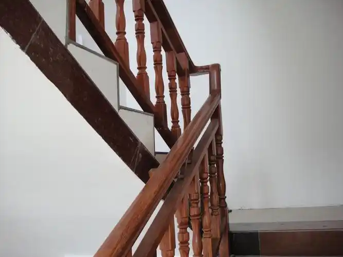 健步实木楼梯扶手