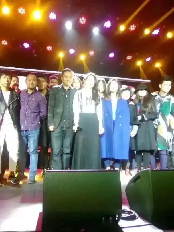 应邀参加著名歌手孙露新专辑演唱会