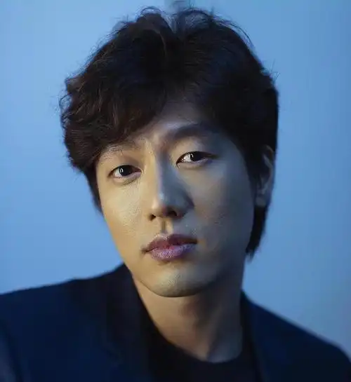 守身如玉的男明星戏里倾倒众生戏外专情一人打着灯笼都难找