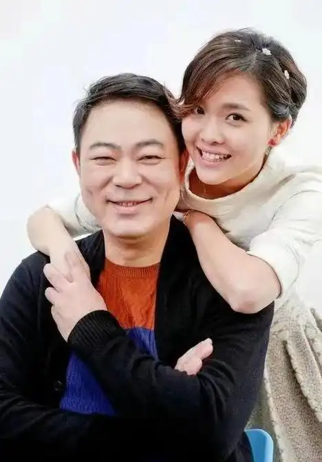 高亚麟塌房,每次给小三转2-3万,小三评论区沦陷太搞笑|刘星|军训|军校